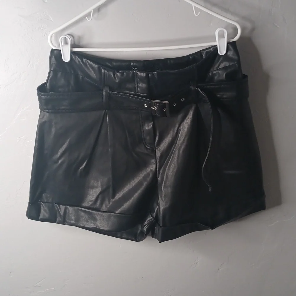 New York &‎ Company Faux Leather Belted Pleated Cuff Short